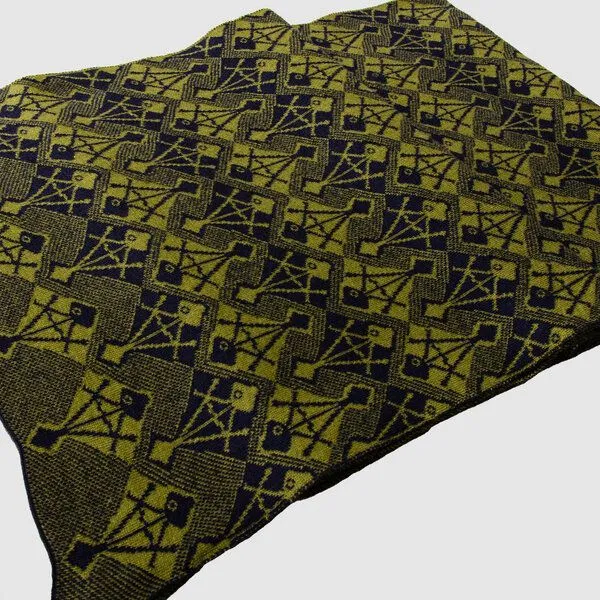 LANARTO slow fashion LANARTO slow fashion Schal "Fisch" zweifarbig gestrickt aus mulesingfreier Merinowolle, Dunkelblau (nacht), – Produktbild 2 von 3