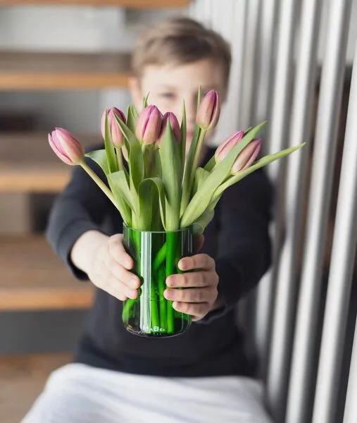 MaBe MaBe Vase aus der grünen Weinflasche – Produktbild 1 von 4