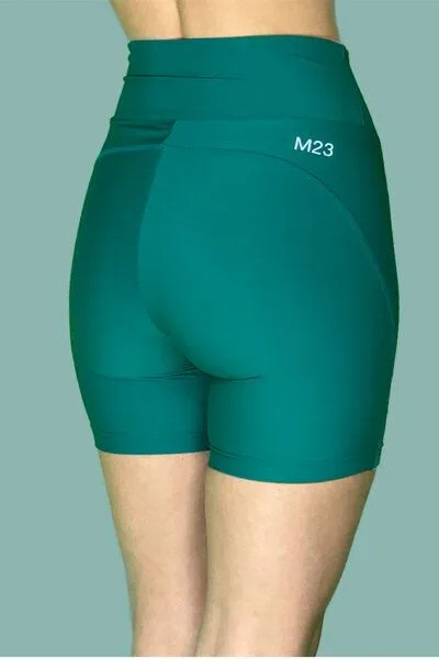 M23 M23 Yoga Radlerhose aus recyceltem Nylon/Elastan, Modell "Sue", Grün, – Produktbild 1 von 4