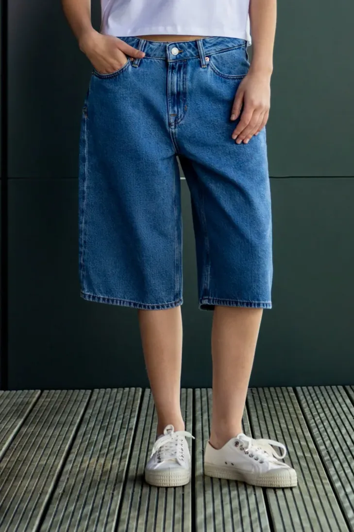 Kings Of Indigo Kings of Indigo Damen vegan Shorts Joan Jort Elliot Mid Blue, Dunkelblau, – Produktbild 2 von 2