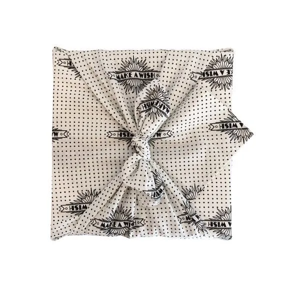 FabRap Gift Wrap FabRap Gift Wrap Wiederverwendbare Geschenkverpackung Furoshiki - Set mit drei Größen (einseitig), Make a wish (weiß mit schwarz), – Produktbild 3 von 4