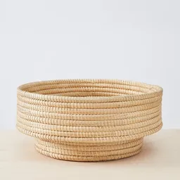 By Native By Native Korb Dengu aus Palmfaser, Größe medium, handgeflochten – Produktbild 1 von 1