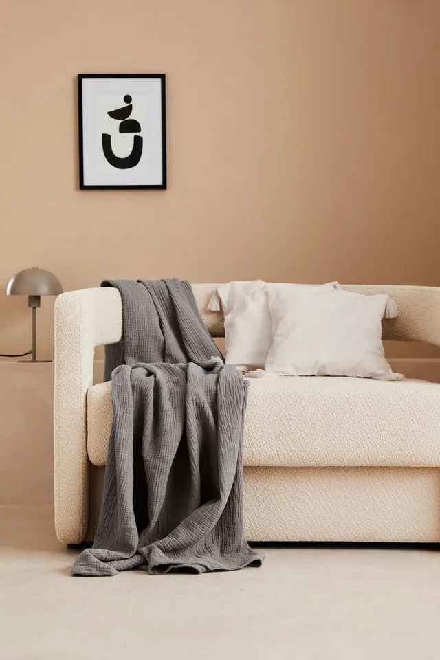 Wohndecke HEVIN, Musselin, 100% Baumwolle, Topseller!, LeGer Home by Lena Gercke, Tagesdecke im Baumwoll-Crinkle-Effekt, Musselin, leichte Kuscheldecke, Grau, – Produktbild 5 von 8