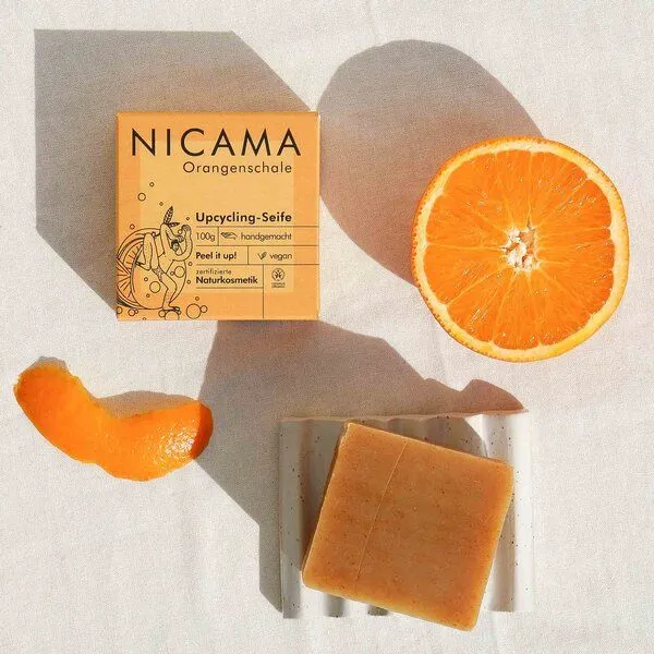 NICAMA NICAMAᵘᵖ Upcycling-Seife mit Peelingeffekt - Orangenschale – Produktbild 2 von 3