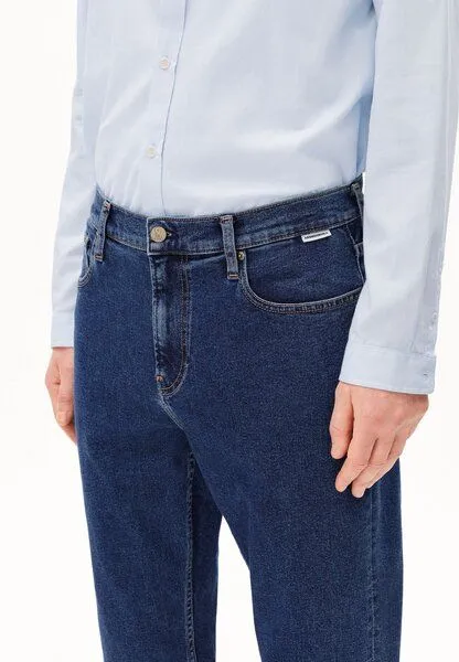 ARMEDANGELS ARMEDANGELS AARJO TARPA Herren Tapered Jeans recycelter Baumwoll Mix Comfort Stretch, Whale, – Produktbild 2 von 3