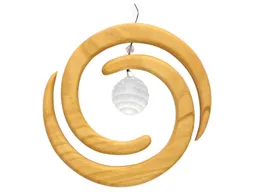 Sternengasse Sternengasse Helix aus heimischem Laubholz, Holzdeko mit Kristall Maße 13,5 x 13,5 x 1,2 cm – Produktbild 1 von 1