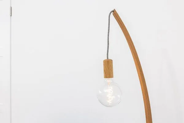Lokaldesign Mödec UG Lokaldesign Mödec UG Stehleuchte HALM aus Eiche, Textilkabel, White, – Produktbild 7 von 7
