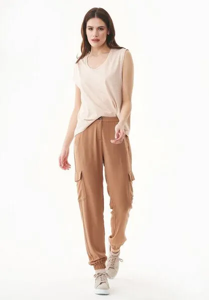 ORGANICATION ORGANICATION Cargohose aus LENZING ECOVERO, Braun(dark hezelnut), – Produktbild 1 von 4