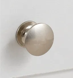 OTTO home Kleiderschrank Binz, Wäscheschrank, Mehrzweckschrank, skandinavischer Landhausstil (B/H/T ca. 84/130/35 cm) viele Stauraummöglichkeiten, Metallgriffe, Türen mit Rahmen/ Kassetten – Produktbild 1 von 1