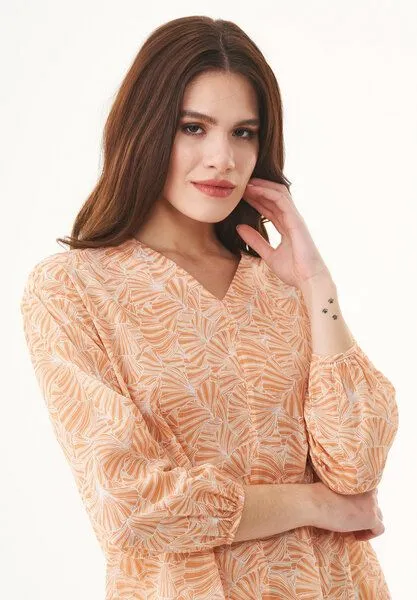 ORGANICATION ORGANICATION Bluse aus Bio-Baumwolle, Natur(indian tan flower), – Produktbild 3 von 4