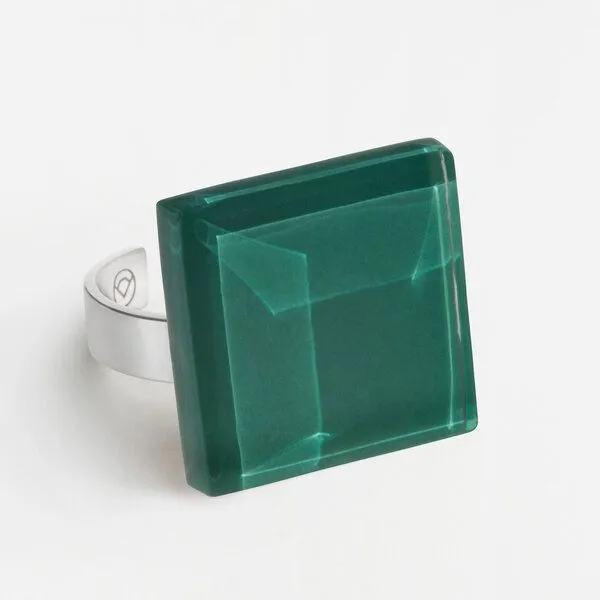 ALEXASCHA ALEXASCHA Geometrischer Statement Ring aus Glas PUREFORM, Malachitgrün, – Produktbild 1 von 4