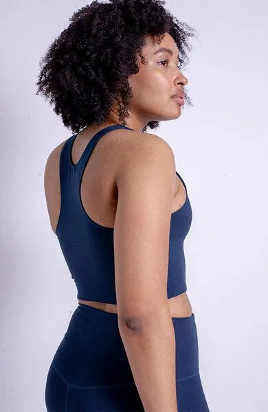 Girlfriend Collective Girlfriend Collective Damen Yoga-BH-Top Dylan aus recycelten Plastikflaschen, Mitternachtsblau, – Produktbild 2 von 4