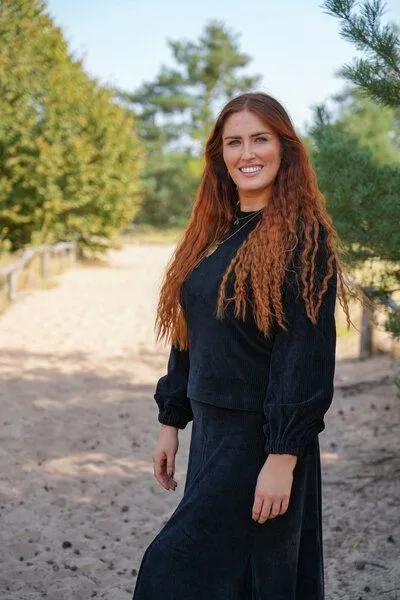 Vivien Joy Vivien Joy langer Cordpullover Marleen, Black (schwarz), – Produktbild 3 von 4