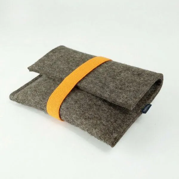 matilda k. manufaktur matilda k. manufaktur Kabel Organizer aus Wollfilz 'otto' in 2 Größen, Braun, – Produktbild 2 von 8