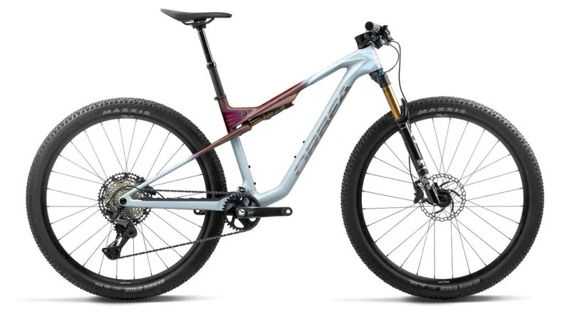 We Cycle We Cycle Orbea Oiz M20 29' ' Carbon MTB Fahrrad frozen concrete/sunset carbon view 2027 L (178-190 cm) – Produktbild 1 von 1
