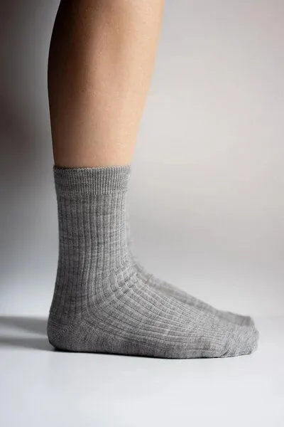 Kopyto Kopyto NORKI RWS – Gerippte Merino-Socken aus RWS-Merinowolle – Nachhaltig & zeitlos, Grau, – Produktbild 4 von 4