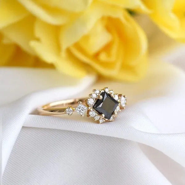 Eppi Eppi Perfekter Ring mit schwarzem Diamanten und Moissaniten Medrie, Weiss, – Produktbild 1 von 4