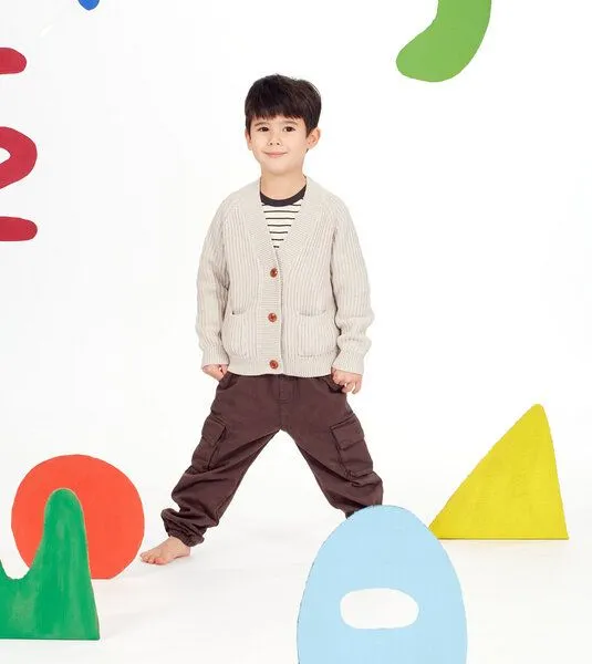 Sense Organics & friends in cooperation with GARY MASH Sense Organics & friends in cooperation with GARY MASH Gefütterte Kinder Cargohose aus aus Biobaumwolle, Braun, – Produktbild 3 von 4
