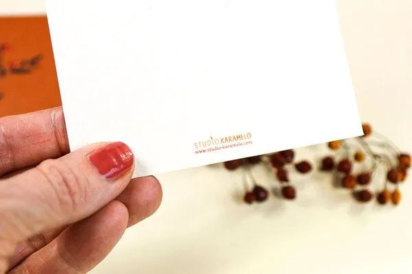 STUDIO KARAMELO STUDIO KARAMELO 10 florale Weihnachtskarten FROHE WEIHNACHTEN mit Zweig – Produktbild 3 von 4