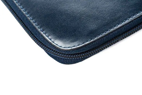 GREVIRO GREVIRO Tablet Tasche aus Kaktusleder (vegan) - für iPad, Surface & Galaxy Modelle, Blau glatt, – Produktbild 3 von 4