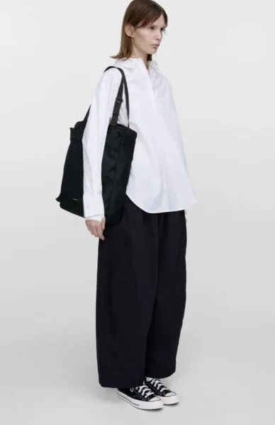 Sandqvist Sandqvist GO 2-Way Tote Bag, Schwarz, – Produktbild 2 von 3