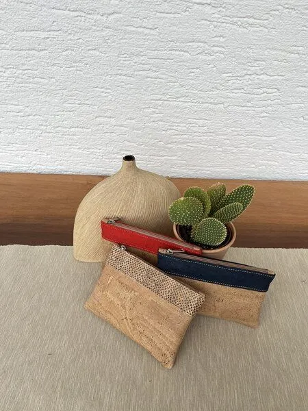 Kork-Deko Kork-Deko Kleine Kork-Tasche / kleine Clutch / Etui / großes Portemonnaie, beige mit Snake Print-Absetzung, Braun, – Produktbild 4 von 4