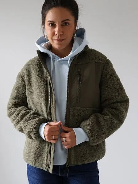 Kultgut Kultgut ProEarth- New Recycling Generation - Kuschelige Sherpa Fleecejacke / With Love, Grün, – Produktbild 6 von 8