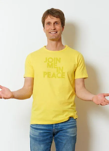SPARKLES OF LIGHT SPARKLES OF LIGHT Yoga Shirt | JOIN ME IN PEACE, Gelb, – Produktbild 1 von 2