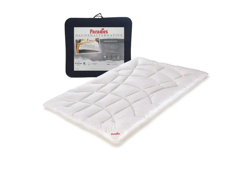 Paradies Paradies Kunstfaserbettdecke Paradies Daunen Alternative Remilia medium warm Bettdecke 135x200, Füllung: Paradies Fill Premium Fasertechnologie für dauerhaft bauschiges und kuscheliges Volumen, Bezug: 100% Bio Baumwolle, veredelt mit Aloe Vera, Deutsche Herstellung, Weiß, – Produktbild 1 von 5