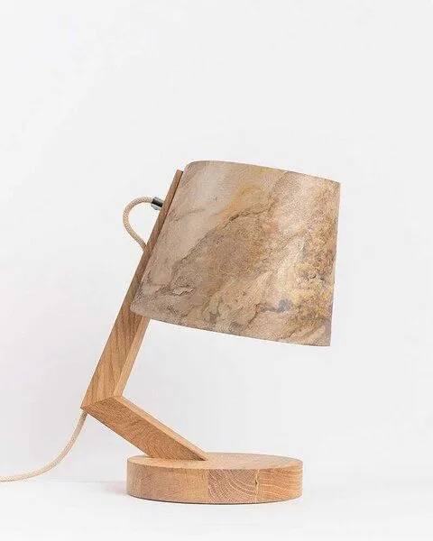 ALMUT von Wildheim ALMUT von Wildheim dimmbare Tischlampe aus Eiche mit Lampenschirm aus Naturmaterialien, Stein (anthrazit/grau), – Produktbild 1 von 4