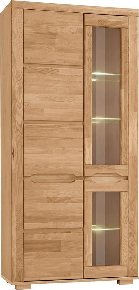 OTTO home Vitrine DENIS70, Wohnzimmer, viel Stauraum, verstellbaren Einlegeböden, geölt B/T/H:90/40/190cm, Front Eiche massivholz,geölt, 10 Fächer, Grifflos, Braun, – Produktbild 2 von 5