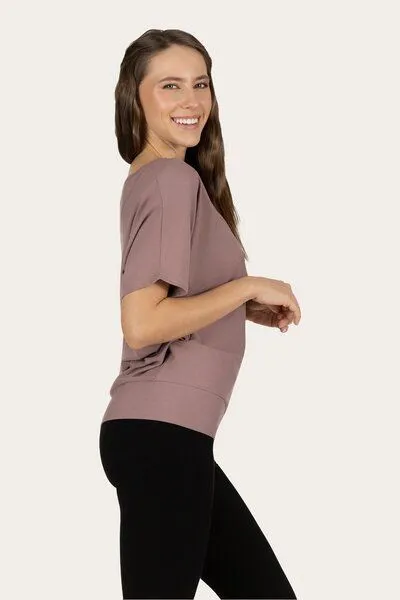 Urban Goddess Urban Goddess Budhi Kurzarm Pilates & Yoga Shirt, Fireclay (braun), – Produktbild 2 von 4