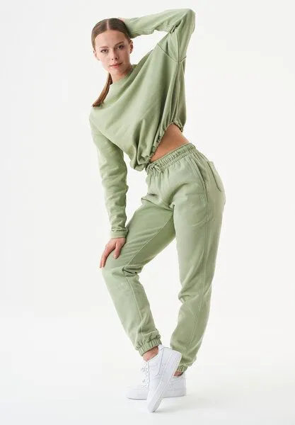 ORGANICATION ORGANICATION ESSENTIALS-PERI- Soft Touch Sweathose aus Bio-Baumwolle, Sage green, – Produktbild 2 von 4