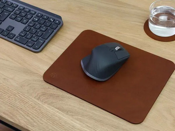 GOOD WILHELM GOOD WILHELM Mousepad OSKAR aus Vachetta Leder (Pflanzlich gegerbt), Schwarz, – Produktbild 2 von 4