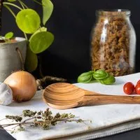 NATUREHOME NATUREHOME Olivenholz Kochlöffel Holzlöffel im 2er Set verschiedene Größen 25 und 35 cm – Produktbild 1 von 2