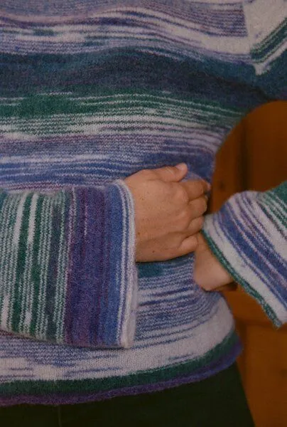 Nénés Nénés Coralies Pullover – gestreifter Print, Blau, – Produktbild 4 von 4