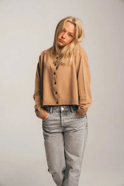 Kopyto Kopyto SAJMIRI RWS – leichter Damen-Cardigan aus Merinowolle, Karamell, – Produktbild 3 von 4