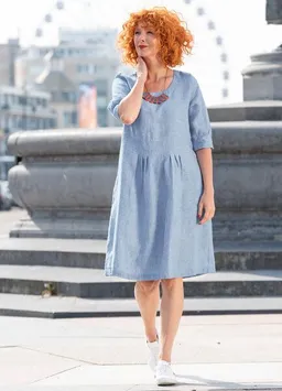 Heidekönigin Heidekönigin Leinenkleid Delavé – Produktbild 1 von 1