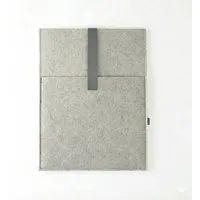 matilda k manufaktur matilda k. manufaktur Minimalistische Laptophülle aus Wollfilz 'max' mit Einsteckfach | für MacBook |Air| Pro 13|14|15|16 Zoll, Hellgrau-grau, – Produktbild 1 von 1