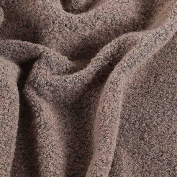 MoST Blankets Überwurfdecke PARIS cappuccino aus Bouclé-Wolle – Produktbild 3 von 3