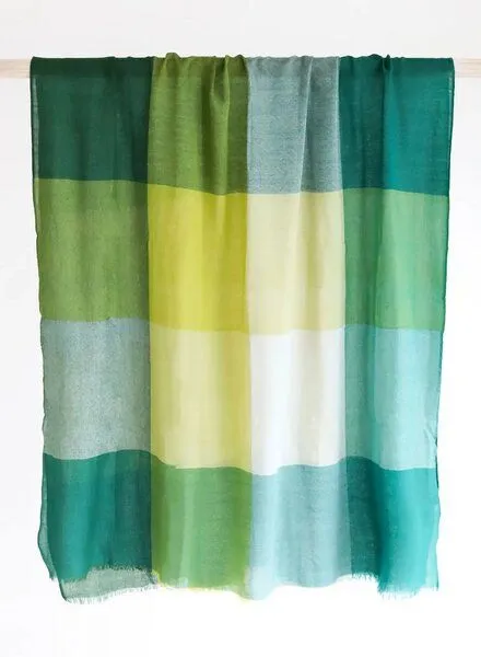 Djian Djian Schal aus Merino-Wolle – KARO – mulesingfrei, Grüntöne, – Produktbild 3 von 3