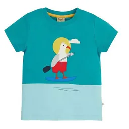 Frugi Frugi T-Shirt Möwe auf Stand-up-Paddle in blau Penryn Panel T-Shirt – Produktbild 1 von 1