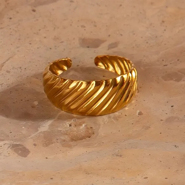 ELEKTROPULLI Größenvariabler Boho Line Ring ca. Ø 18 - 20mm von Elektropulli, Gold, – Produktbild 1 von 4