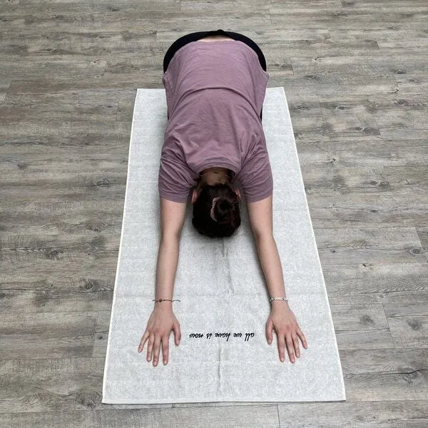 mio eco mio eco Hochwertiges Wellness Handtuch aus Retoure-Handtüchern zero waste | mit Stick limited "all we have is now" – Produktbild 1 von 4