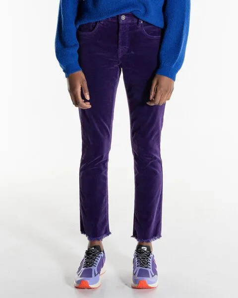 Alma & Lovis Alma & Lovis Softe Samthose mit stylischem Fransensaum | Velvet Slim, Purple (lila), – Produktbild 1 von 3