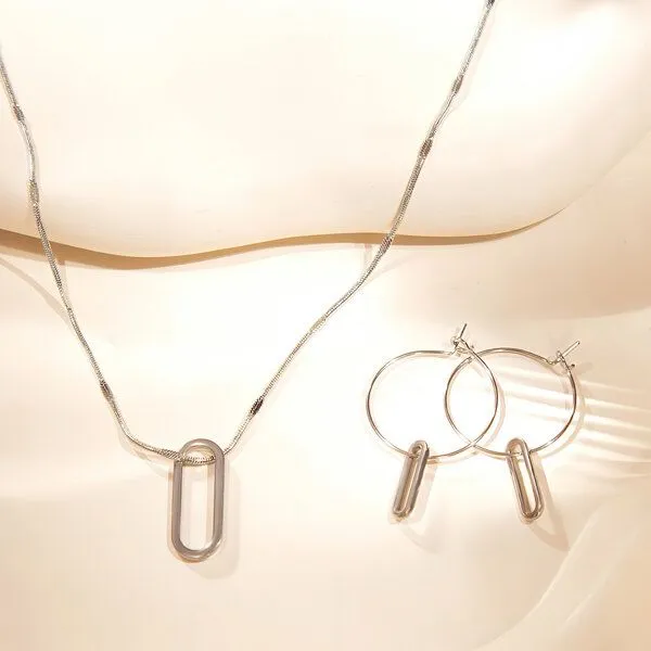 ELEKTROPULLI ELEKTROPULLI Kette 1mm schmal mit grafischem Oval Anhänger, Set mit Ohrringen, Silber, – Produktbild 2 von 4