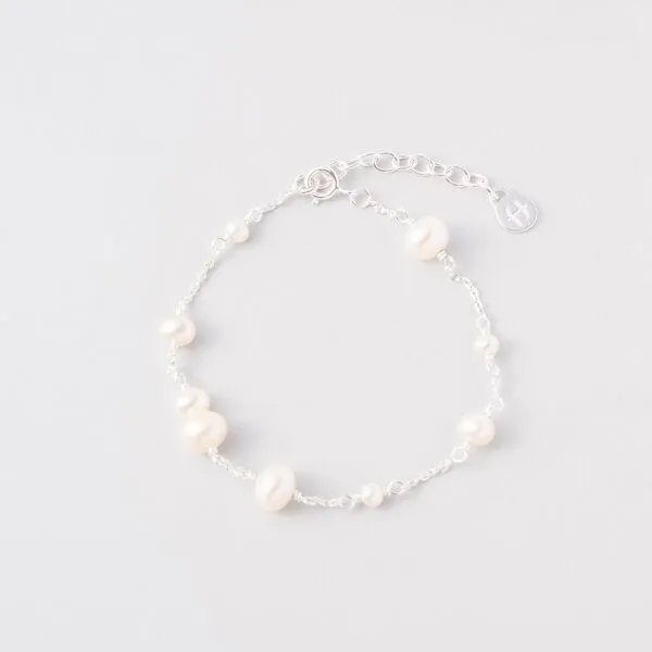 fejn jewelry fejn jewelry Armband 'station pearl' mit Süßwasserperlen, Silber, – Produktbild 1 von 4