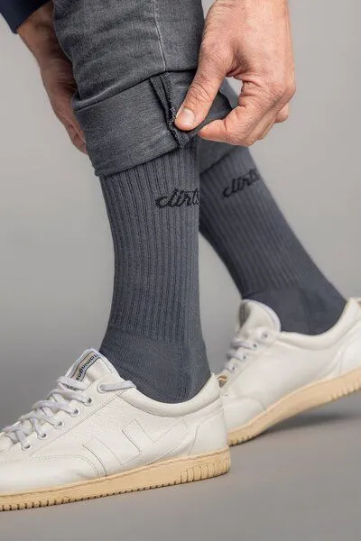 DIRTS dirts Classic Logo Socks, Dunkelgrau, – Produktbild 1 von 2