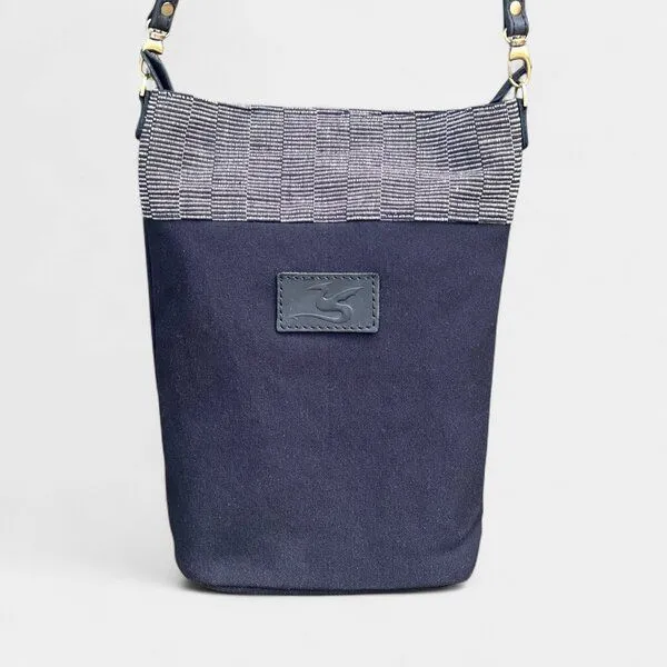 Dragolina Dragolina Umhängetasche Willow mit Webstoff der Pwo Karen, Anthrazit/schwarz, – Produktbild 1 von 1