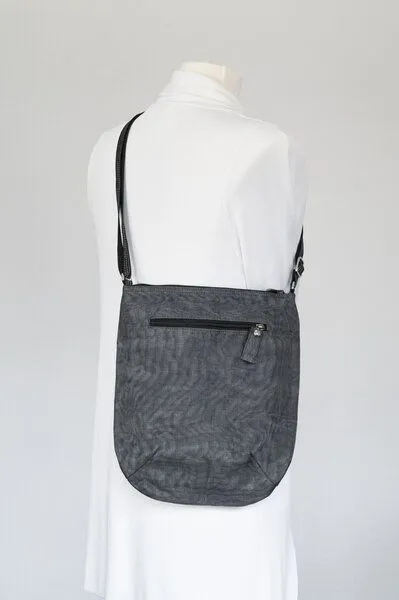 Smateria Smateria Umhänge-Tasche Pascal M, Anthrazit-schwarz, – Produktbild 2 von 3